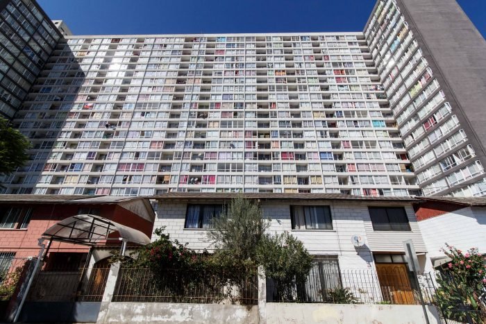 Informe del Minvu de 2007 impedía la construcción de los guetos verticales en Estación Central