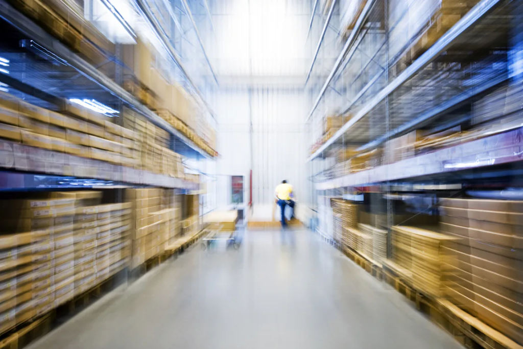 Mayor demanda de bodegas en Santiago reduce la vacancia al cierre de 2025